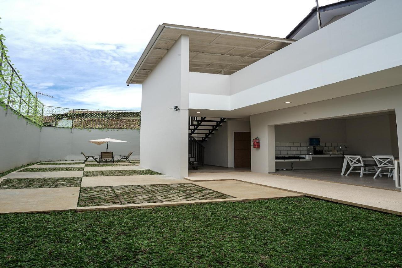 בנדונג Oyo 367 Ridha Residence מראה חיצוני תמונה